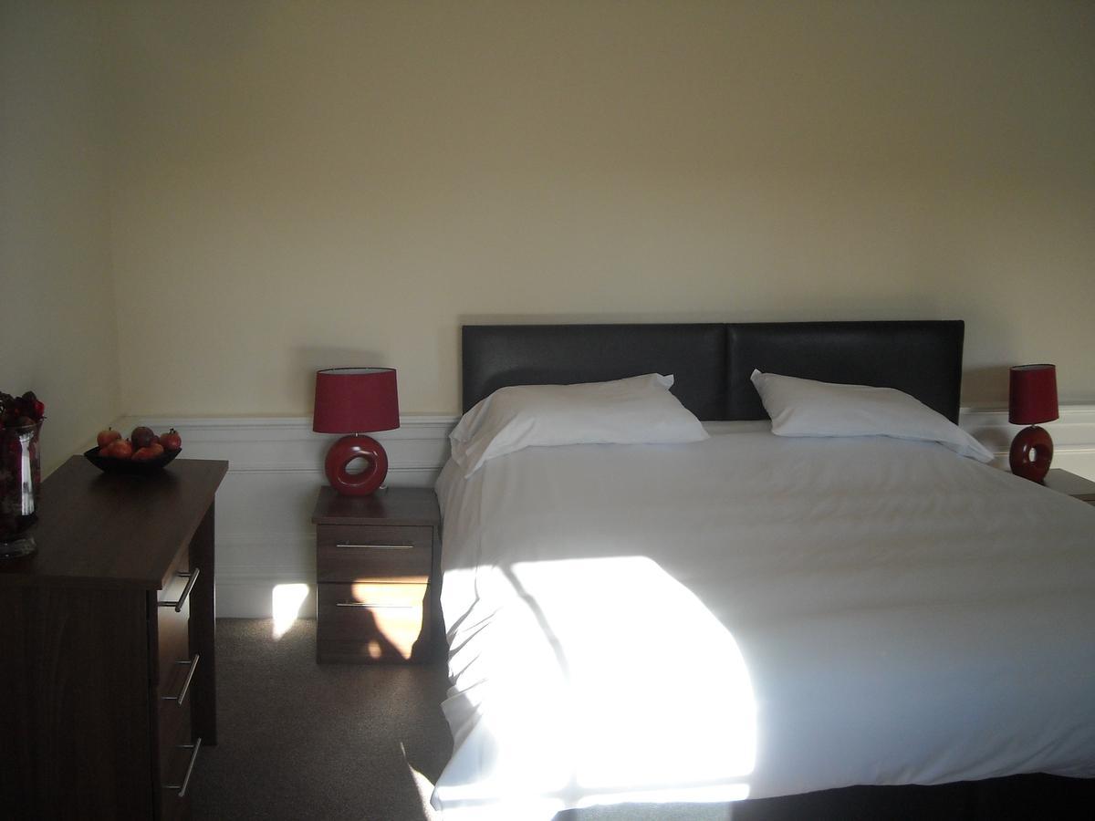 The Albert Hotel North Queensferry Room photo